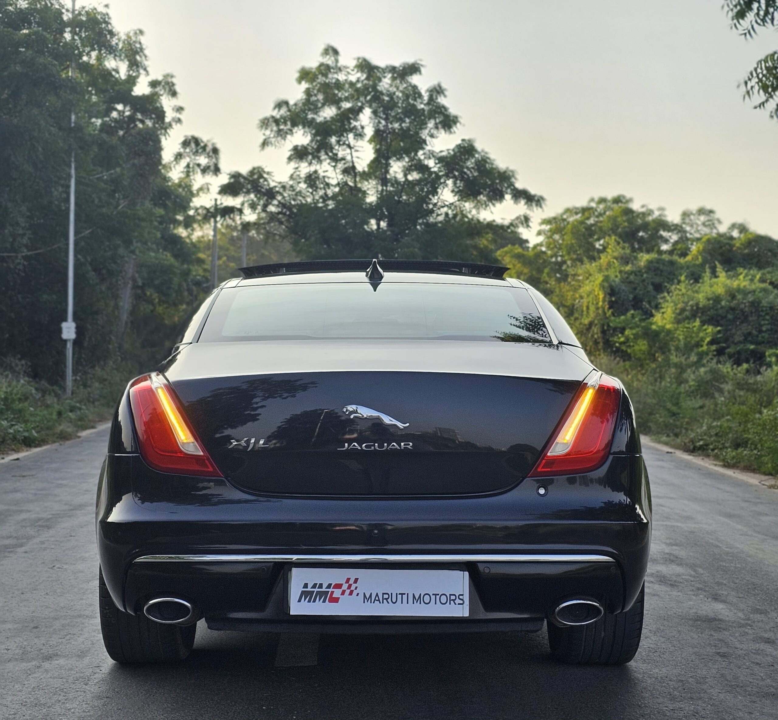 Jaguar XJL V6 Portfolio 6